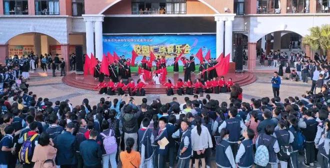 -情侣湾壹号售楼处｜楼盘评测｜最新价格尊龙凯时·中国网站珠海情侣湾壹号网站(图5)